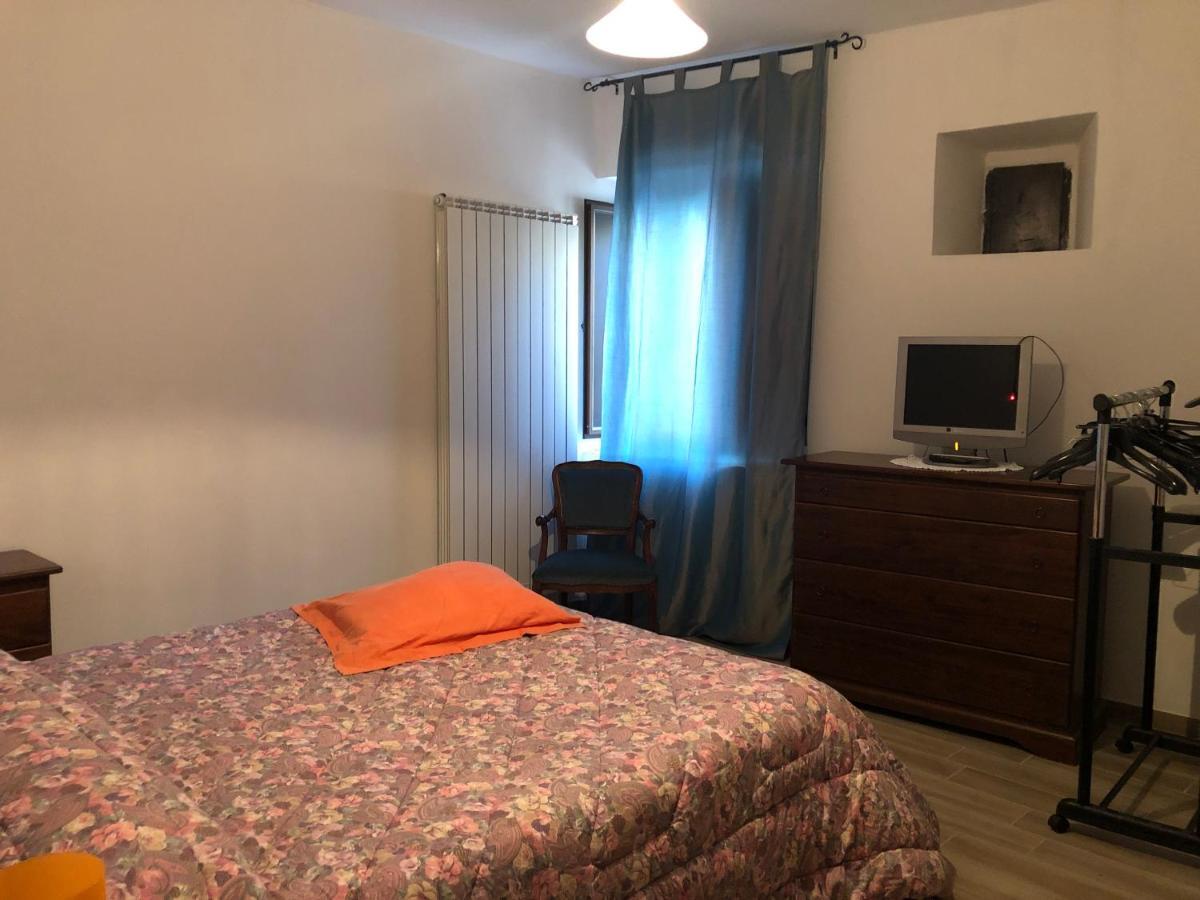 Il Minotauro B&B A 5 Minuti Da Popoli Vittorito Exteriör bild